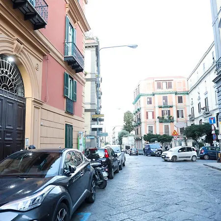 Urban Living In Chiaia - Close To Grenoble Apartment