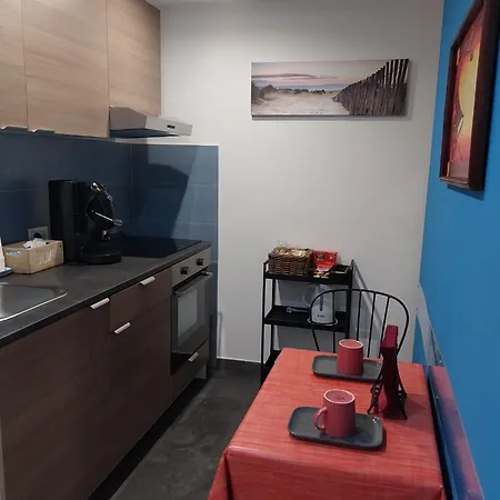 New Little House Guest house