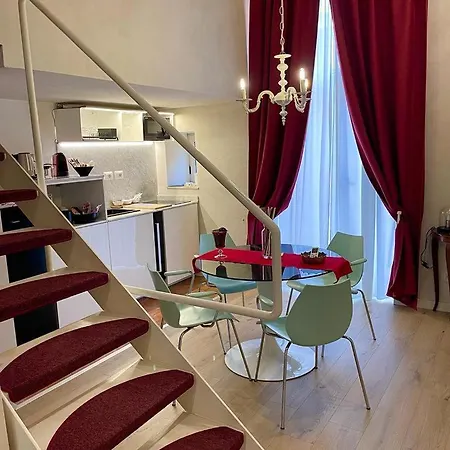 Venustaschiaia Naples