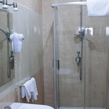 Hotel Serena 3*
