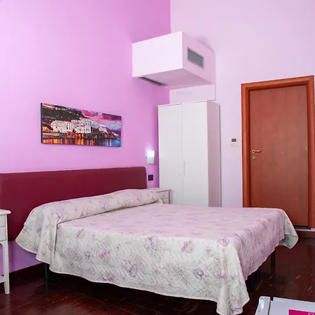 Palazzo Carafa Della Spina Bed & Breakfast 3*