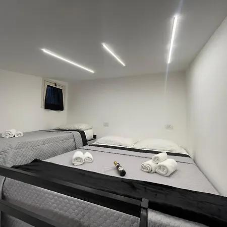 Affittacamere Lux House Airport Napoli