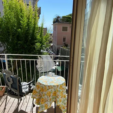 Dana House Affittacamere Napoli