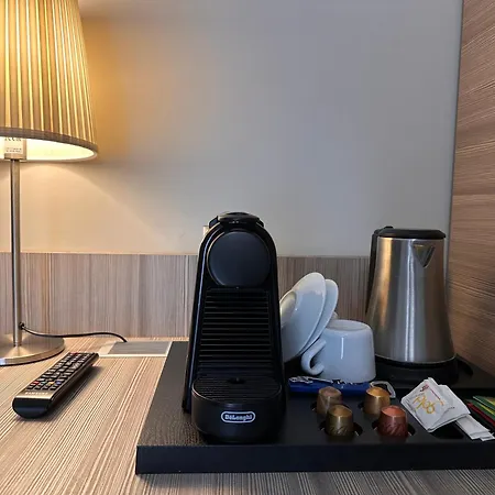 那不勒斯中心艺术套房旅馆 那不勒斯