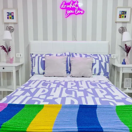 Fifteen Apartment *