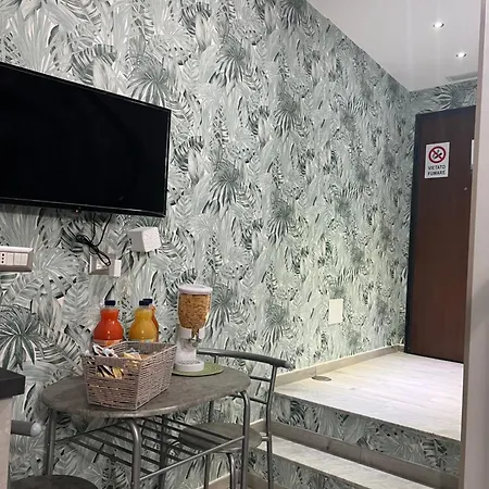 La Casa Di Raffaele Centro *