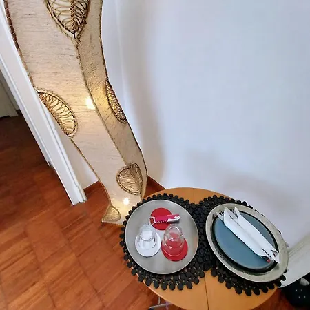 L'atelier Vedi Ai Tuoi Piedi נאפולי
