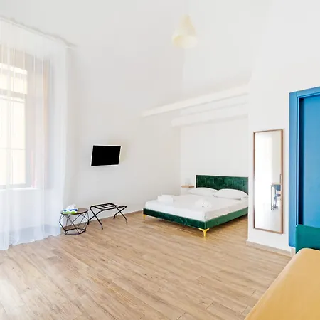 Palazzo Belmosto Bed and Breakfast Νάπολη