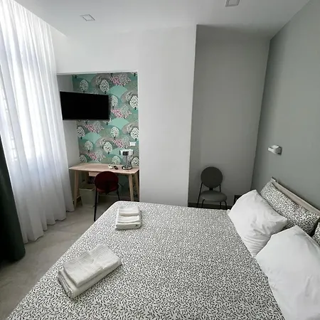 Guest house Domus Cervantes Naples