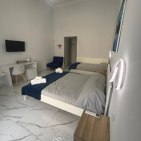 Parva Domus 163 * Naples