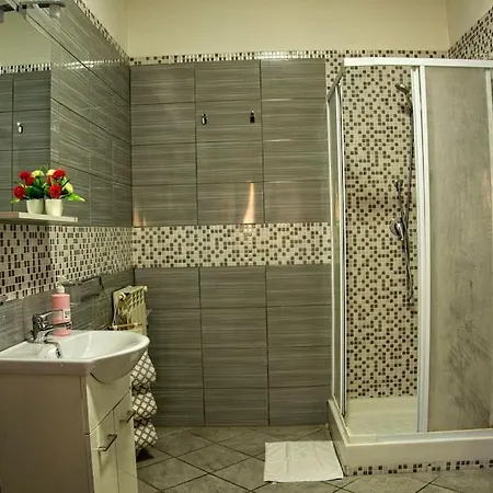 Station Private Apartment