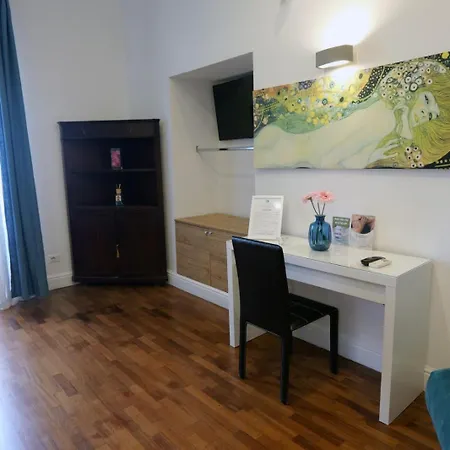 Bed & Breakfast Caracciolo Beb *