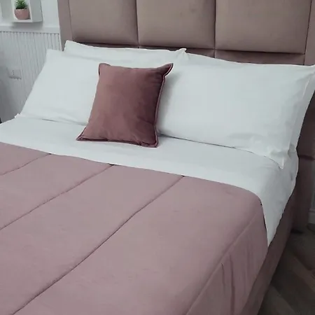 Donn'anna Center Apartment *
