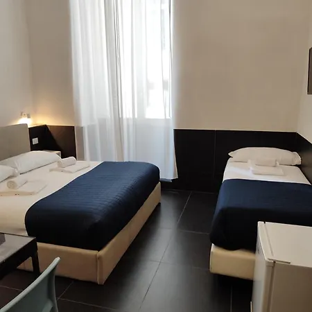 Ideal Walk Hotel 3*