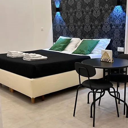 Olina 2 Naples