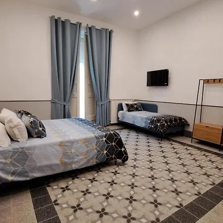 Meublè Santa Chiara Naples