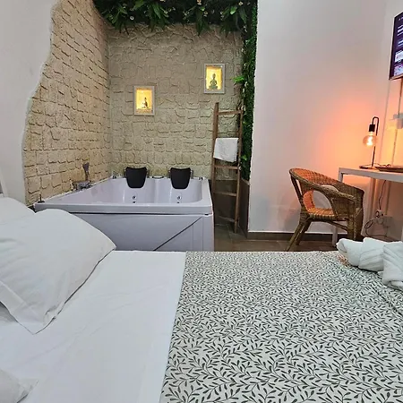 Room&jacuzzi
