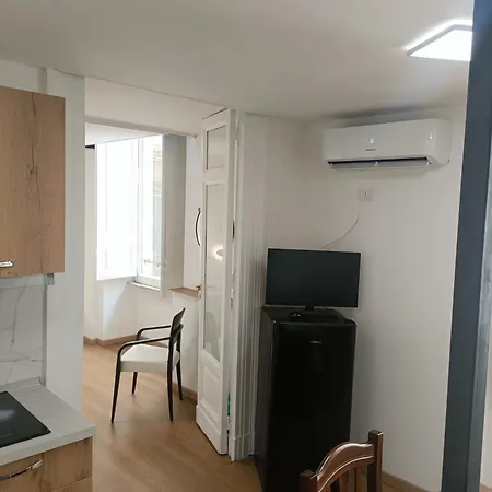 לינה וארוחת בוקר Maison Toledo 210 נאפולי