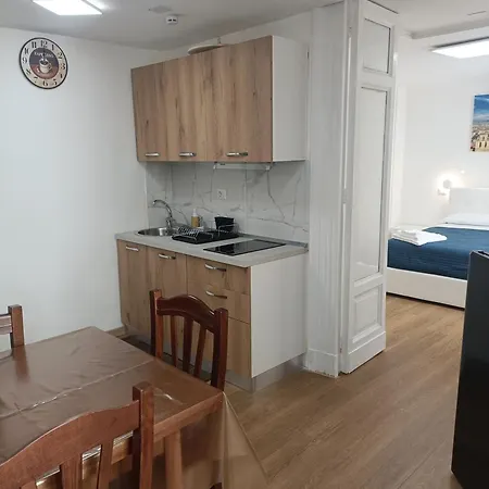Maison Toledo 210 נאפולי