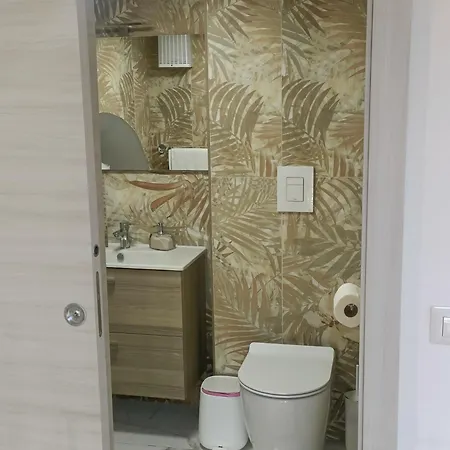 לינה וארוחת בוקר Maison Toledo 210