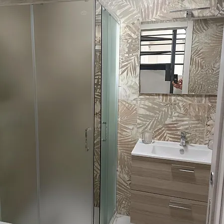 Maison Toledo 210 לינה וארוחת בוקר 3*