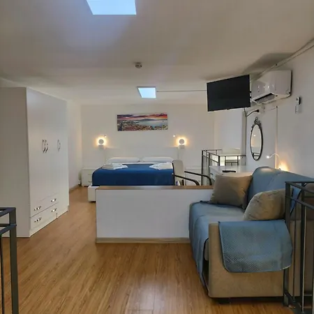 Maison Toledo 210 לינה וארוחת בוקר נאפולי