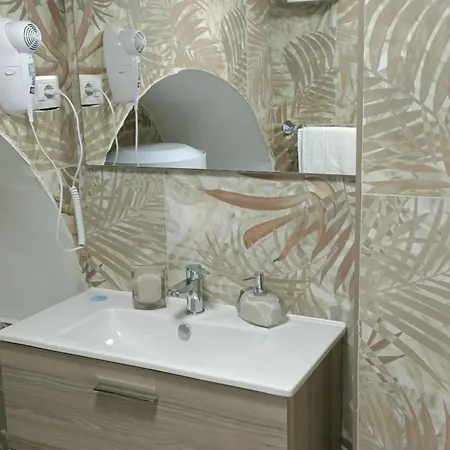 Maison Toledo 210 3* נאפולי