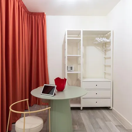 Private Intermezzo Bed & Breakfast Naples