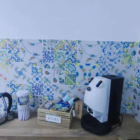 La Casa Di Iolanda * Neapel