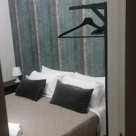 Lory's Guest house