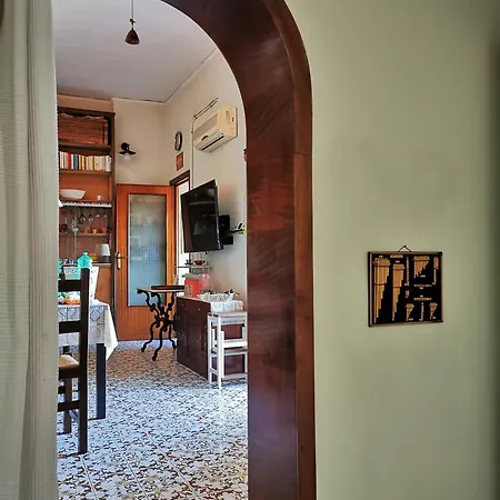 Apartment A Cozy Nest With A Vesuvio View