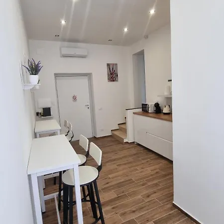 Bed and breakfast Fly Napoli