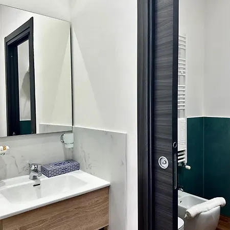 Interno 5 Nápoles