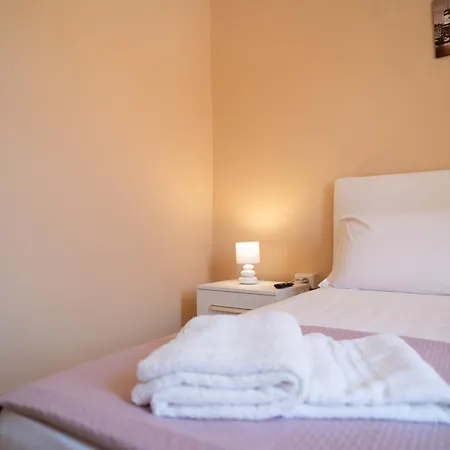 Capodichino 127-11 Holiday home *