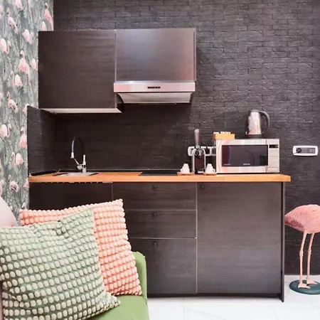 Black Vulcano Suites&studios Affittacamere