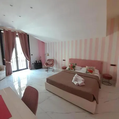 Black Vulcano Suites&studios Affittacamere Napoli