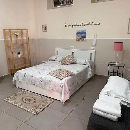 Aereoparking Bed & Breakfast *