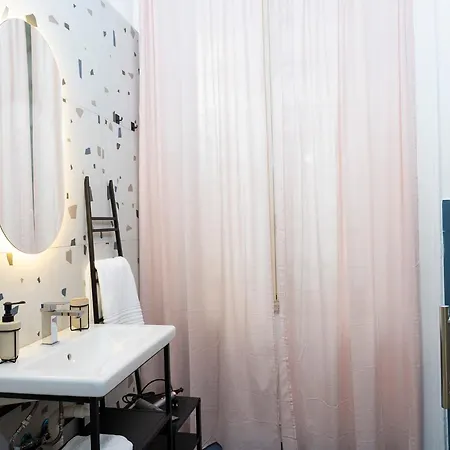 Apartamento Carlo Iii - Centro - 3min Aeroporto Nápoles