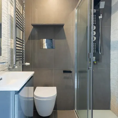 Panorama Apartment *