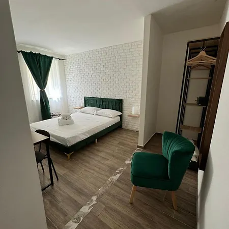 Palazzo Belmosto * Νάπολη