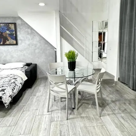 Maison Francy Naples