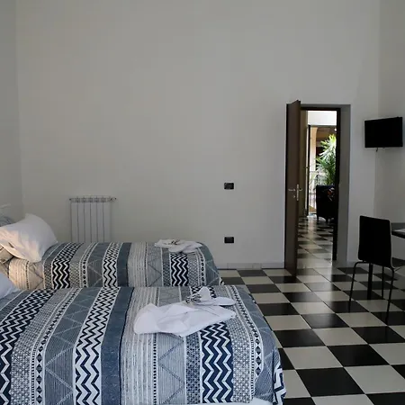 Mb Intera Casa Διαμέρισμα *
