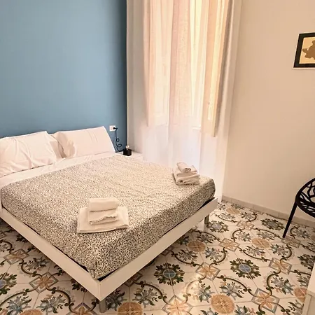 Bed & Breakfast La Maison Di Partenope *