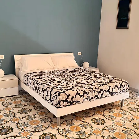 La Maison Di Partenope Bed & Breakfast