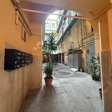 Apartment Valentino Caracciolo 105 Naples