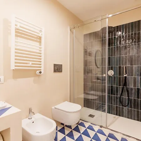 Residenza Umberto I * Napoli