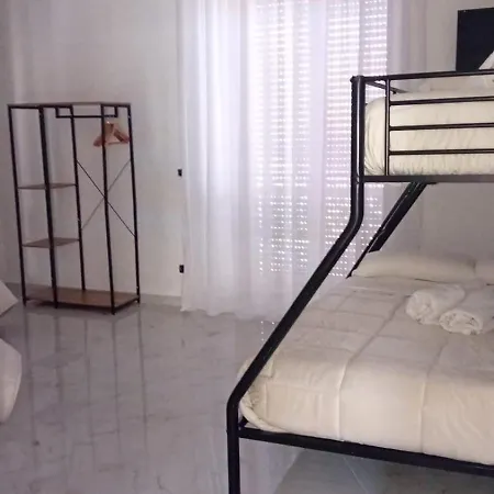 Bed & Breakfast Garibaldi Road Naples