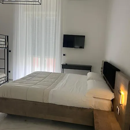 Garibaldi Road Bed & Breakfast Naples