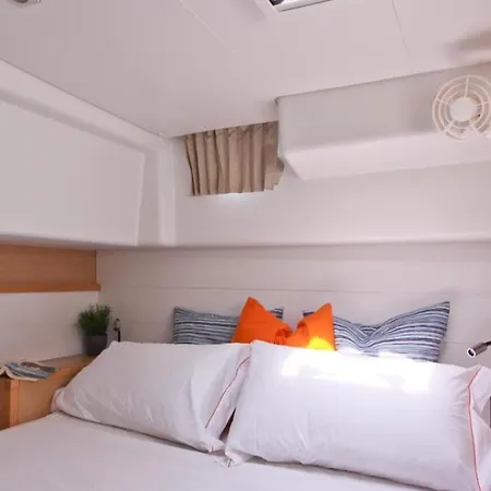 Catamarano Nemo45 נאפולי