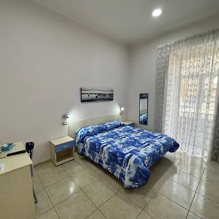Napul'e فندق مبيت وإفطار